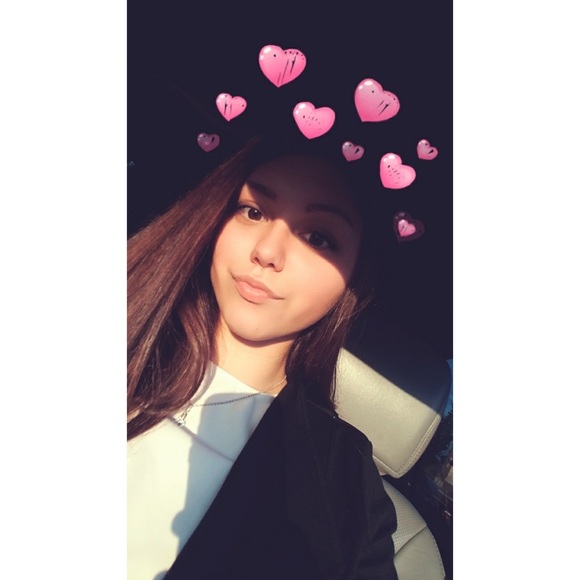 Meet your Posher, Aalyssa - Picture 1 of 1